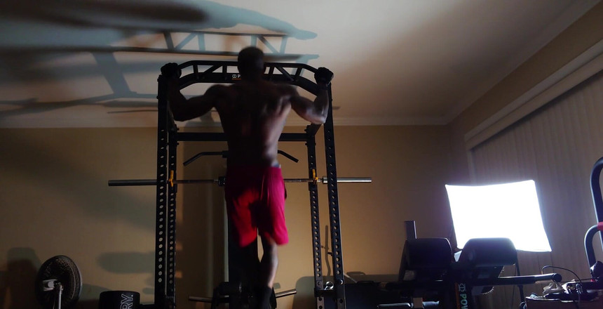 Hallelujah Johnson: Dün yağda çözünen vitaminlerle karşılaştırıldığında kritik bir direnç antrenmanı, suda çözünen vitaminler...