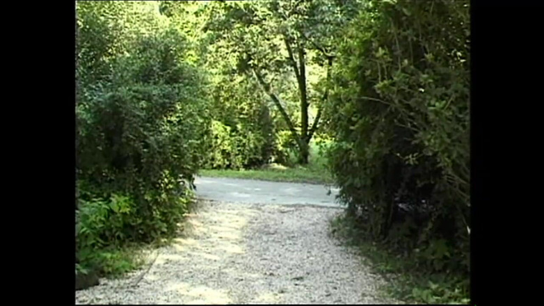 MMV films - The Original: Pornoster neukers op zoek naar jonge sletten