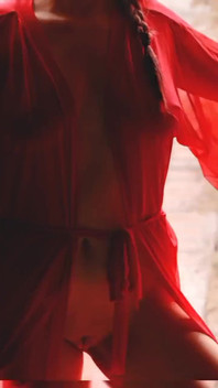 Luces Tenues, Toques Suaves Y Una Provocación Sensual Que No Olvidarás.