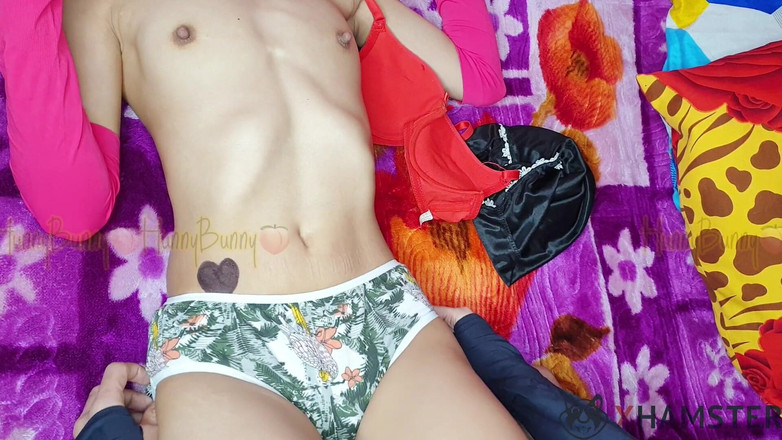 HunnyBunny: Індійська красуня отримує жорстке свердління пизди в повному відео крупним планом