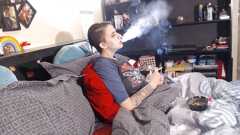 Abby Anna: 내가 담배를 피우는 동안 무시