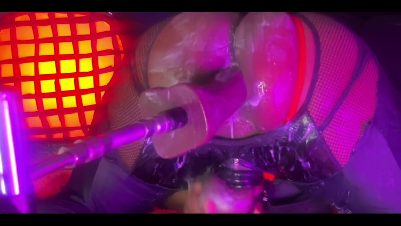 DipsoDeep: Melancap pantat dan kentut