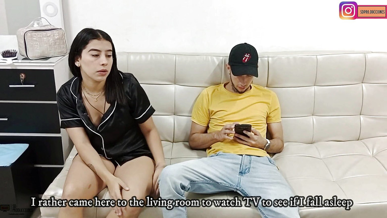 Vayolet: Kouření bohatého a velkého ptáka doma - porno ve španělštině