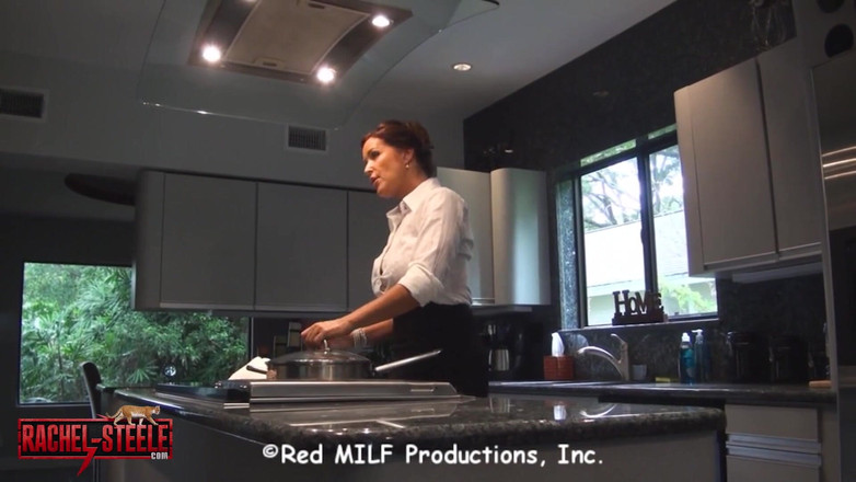 Rachel Steele: Perverzní sledování nevlastního syna