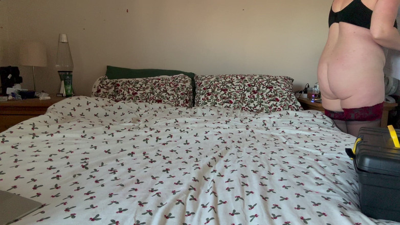 Frequentmasturbation: クリスマスのソロマスターベーション