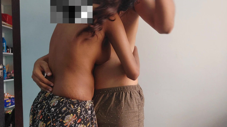 Xtra hot001: Vriendin geeft pijpbeurt Indische seksvideo, vriendin geniet van cumhot