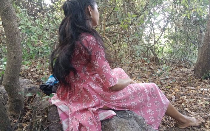 xxxSejal: Sexy bhabhi Ji chycena tchánem při muglingu v džungli