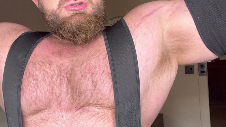 Jack stacked: Lycra fetish Metal लंड रगड़ने के साथ झुक रही है वीर्य खा रही है