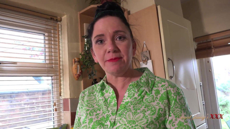 Aunt Judy's XXX: AuntJudysXXX - Your Curvy MILF Housewife Kjirsten Sucks Your Cock in...