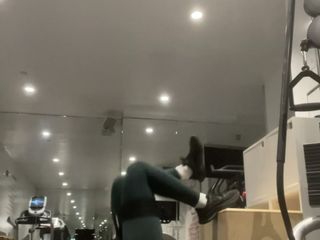 Adreena Winters: ほとんどの週、私は自分の進歩についてからかうような洞察を提供する傾向があります。