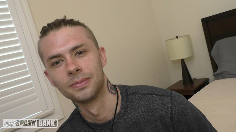 Raunchy Bastards: Str8 Thiếu niên còn trinh xăm mình bú con cặc đầu...