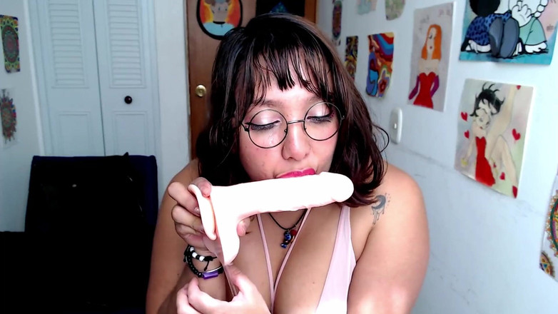 Nana Bela: Big Dildo e panna dentro