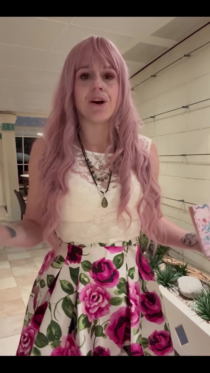 Suzy Wylde: Il y a un coquin pour ça