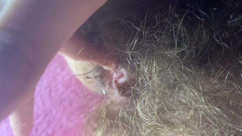 Cuteblonde666: Close up wet hairy pussy big clit