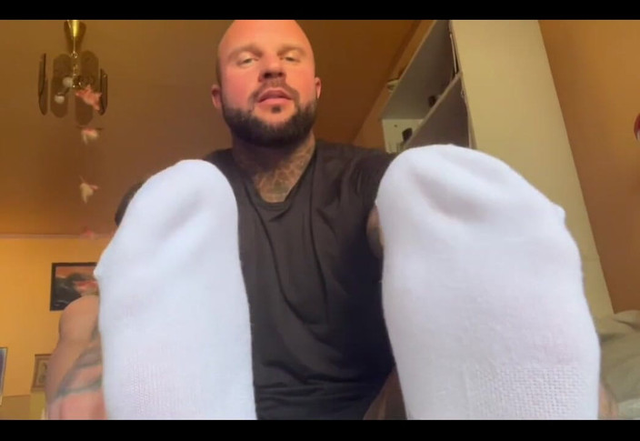 Jasons feet: Bạn thích footjobs của bạn với vớ trên? hoặc chân...