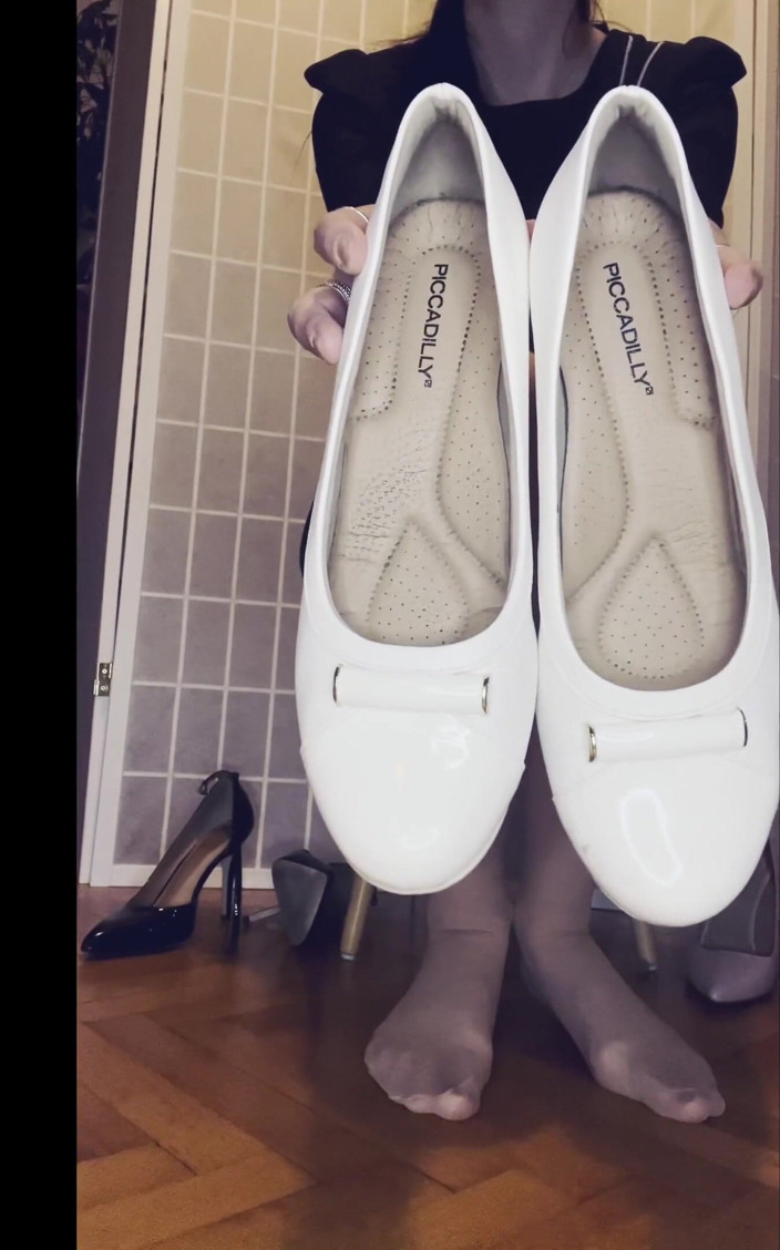 Czech Soles - foot fetish content: Showing off My Heels and Pumps on Nylon Feet POV