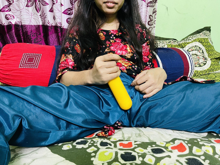 Riya Chowdhury: Fodendo sua sexy e curtindo o tempo