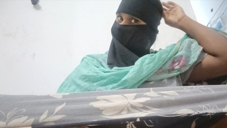 Skakoi: Desi flicka röst