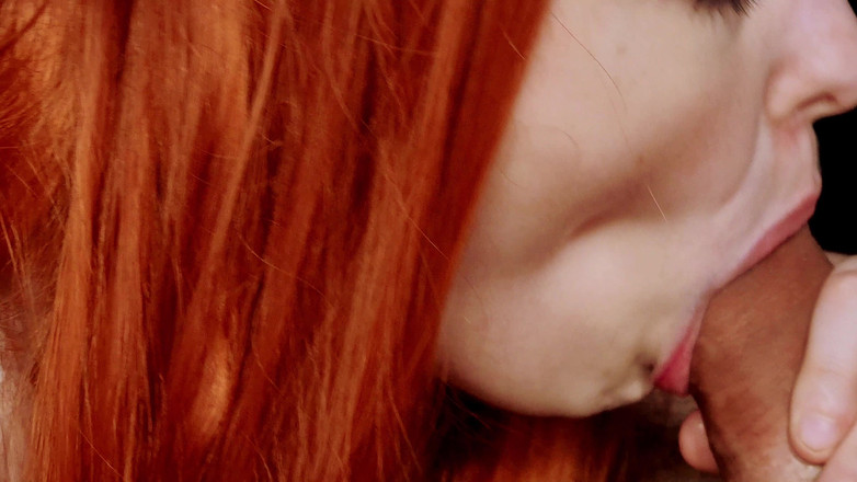 Vaisiti7: 思わず彼女の口の中に射精してしまいました。私のガールフレンドは私のチンポをとても優しく舐め、私は彼女の口の中で絶頂しました