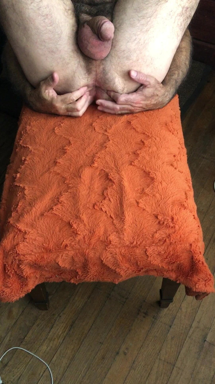 OhTrevor: Ohtrevor горячий волосатый отчим просыпается с Болеро