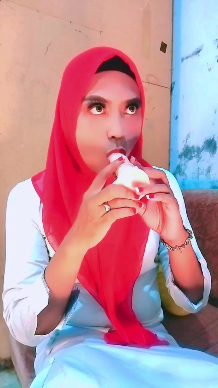 MylahLusty: Indonesian Hijab Shemale Anal Workout