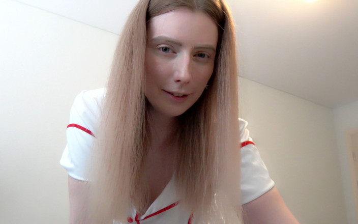 AcrylicCloud: Медсестра зцілює пацієнта своїм тілом