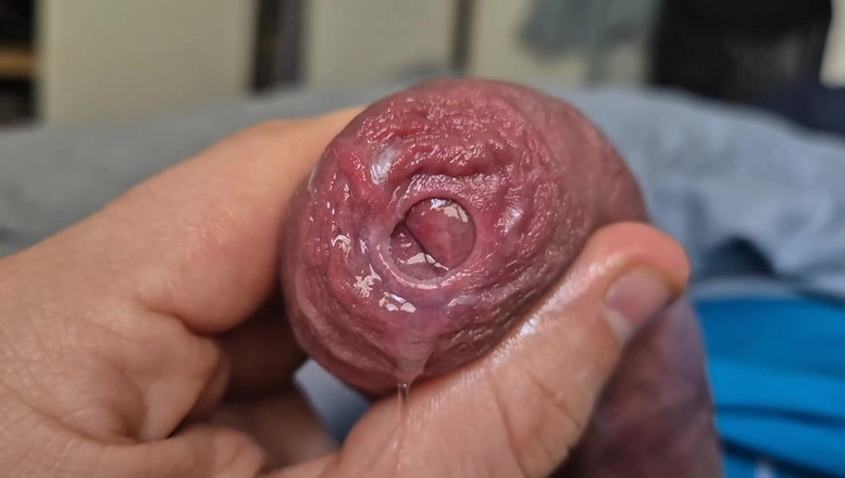 GloomyChase977: ノーカットヘッド射精プレイ