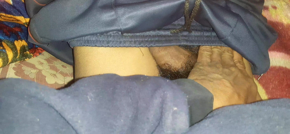 Che: Камшот большого члена, близкий к сексу индийского паренька