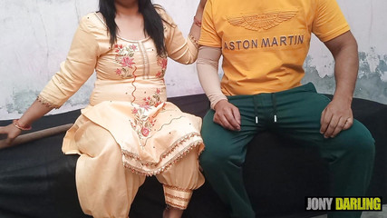 Jony Darling: Sestra říká, " nevlastní bratr, šukej mě dnes zezadu, prosím svého miláčka