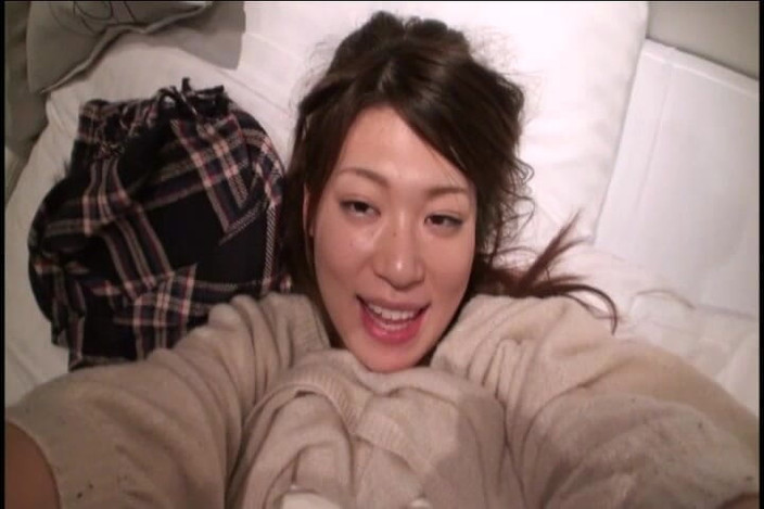 Strix: Марина - светлокожая и имеет удивительно красивые груди