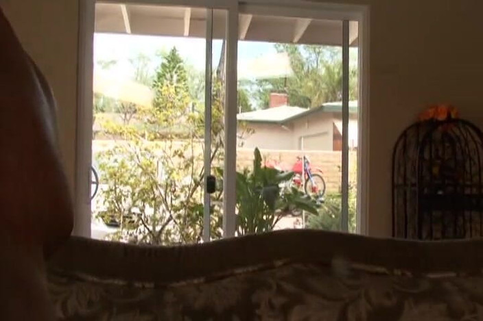 Perv Milfs n Teens: Kendra secrets lässt zwei hengste jedes ihrer löcher zum vergnügen...