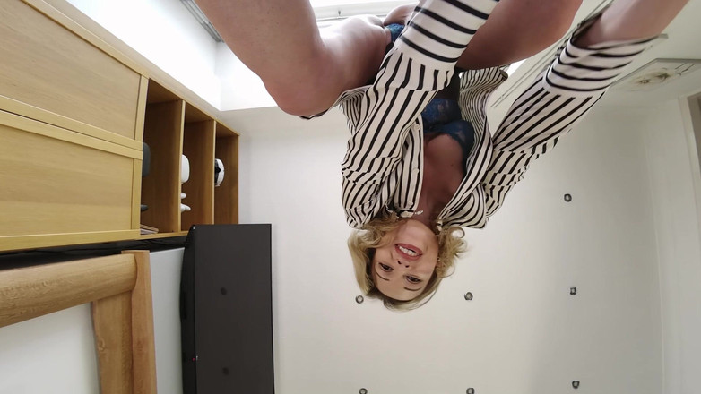 Jimmy Draws: Epiphany Jones - těhotné sezení na obličeji