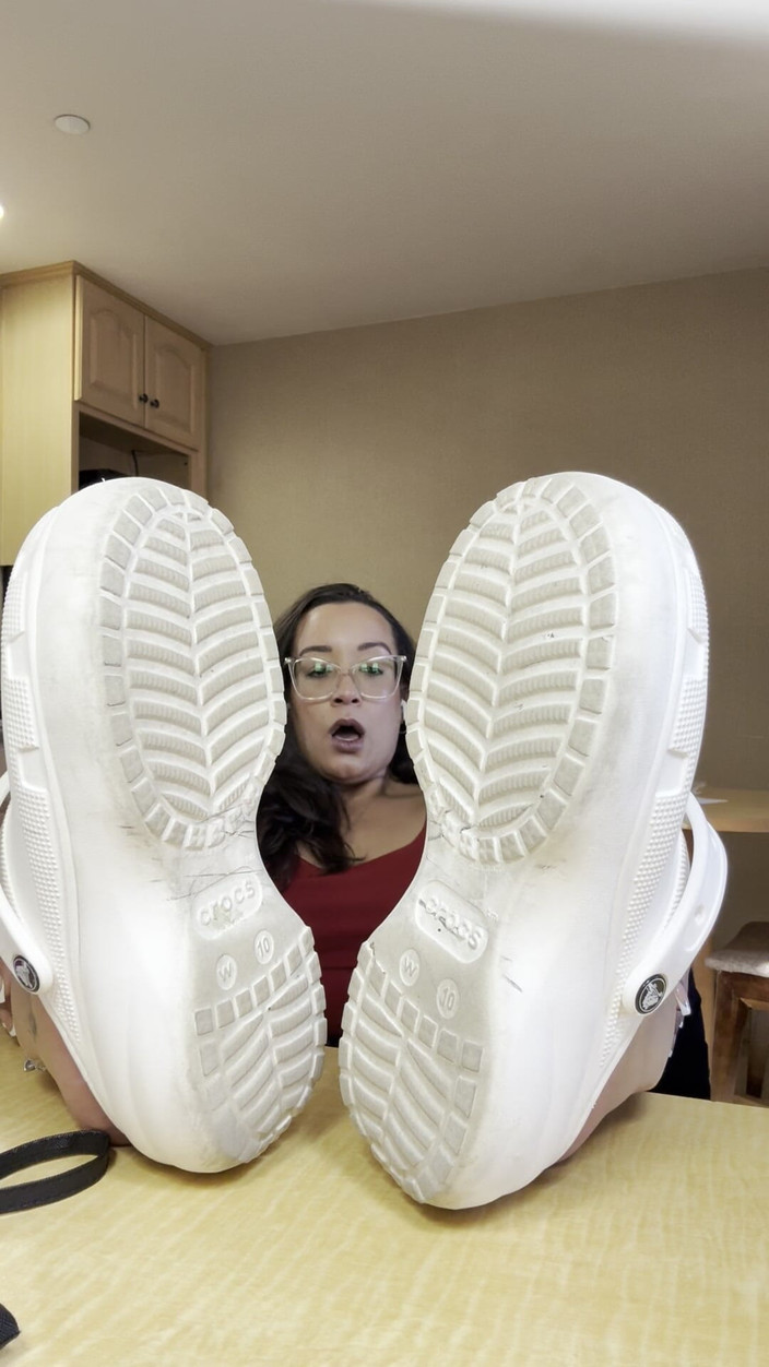 Tan feets: Ibu tiri Menghilangkan Buaian Busuk Mendorong Tapak Pedi Perancis