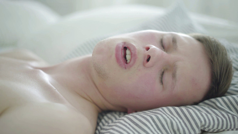 Gay Deluxe: 来自英俊twwink的Long dong