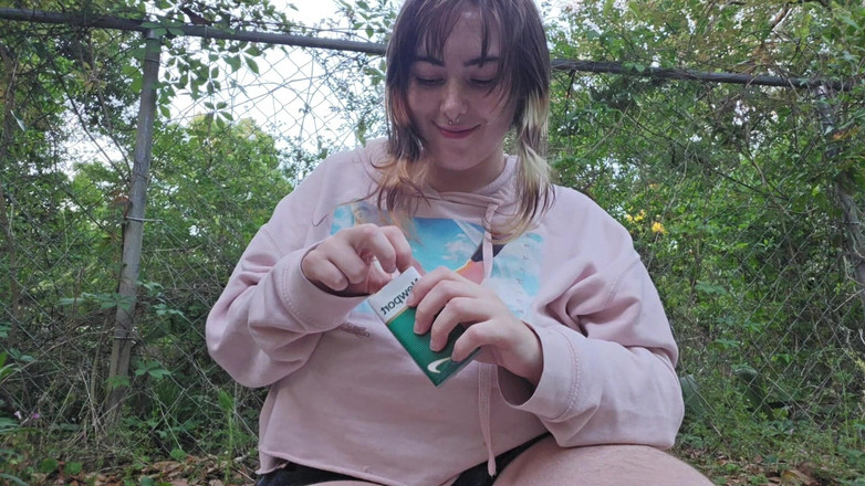 Mushroombitchx: Palenie i dokuczanie moim sąsiadom