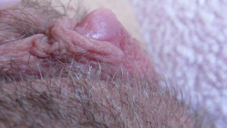 Cuteblonde666: Extreme close up on my hairy pussy