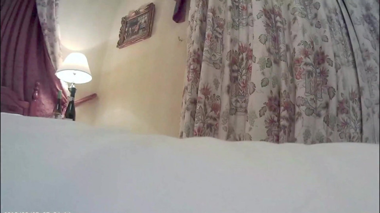Lucysbigtits: Guadagnando il mio bonus con i boss sborra
