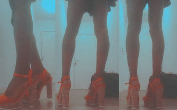 Charlie-0123: एक परिधान से अधिक स्कर्ट एक दृष्टिकोण