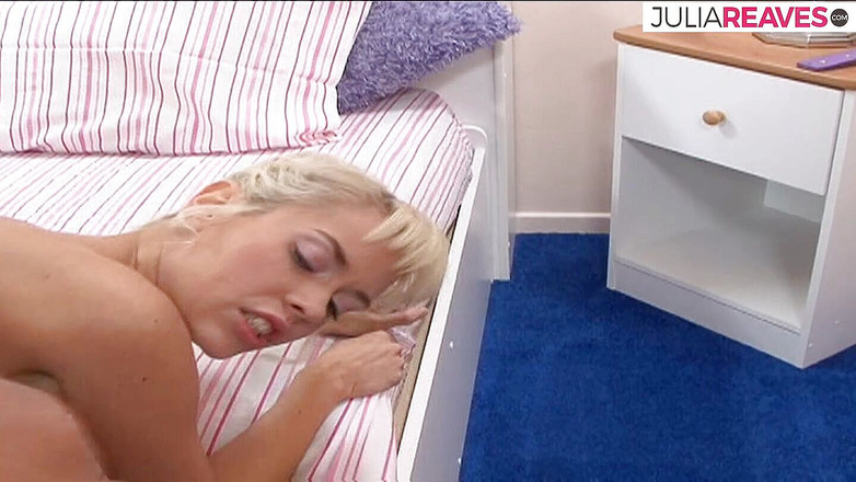 Date your Dreamgirl: Blondes mädchen lutscht einen riesigen schwanz und reitet ihn dann...