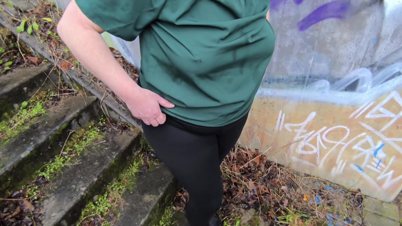 Bouncy Tits Action: Busty Girl Getting Her Tits Slapped