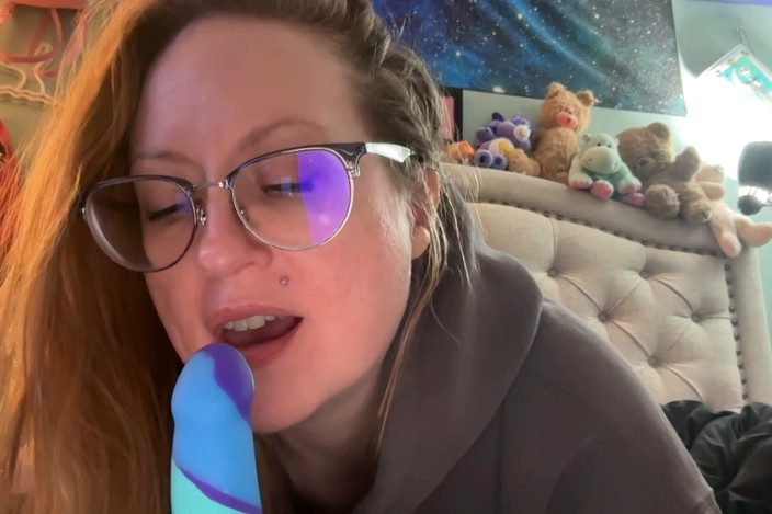 Honey Doll: Practicing My Blow Job Skills on a Dildo