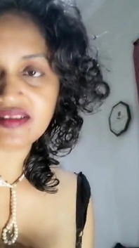 Real House Maid Was Seducing Me Without a Bra and Put It in the Mouth