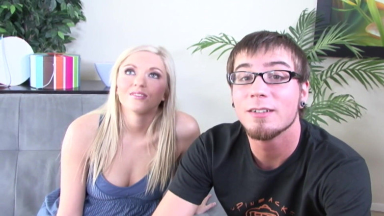 Radical: Blonde College Student Doesn't Mind to Get Fucked by a...
