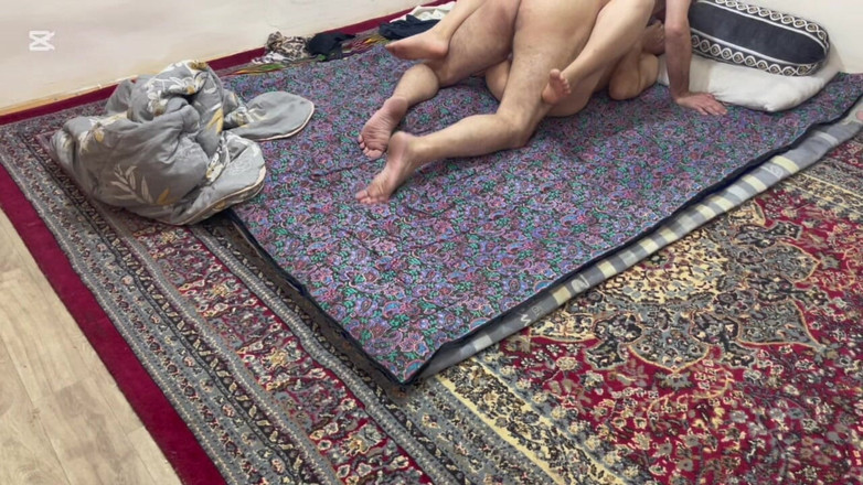 Roben: Das uni-mädchen, mit dem ich das gleiche haus teilte, lag...