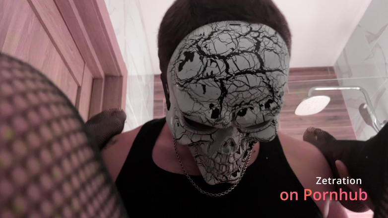 Zetration: İblis'in büyük yarağı onu yutuyor