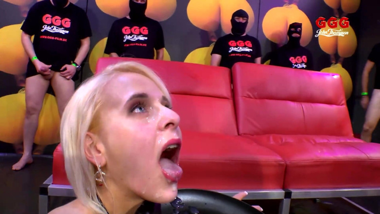 Pornstars fucking Japan Style: Sarışın gençler bukkake oral seks yapıyor ve döl yutuyor ggg...