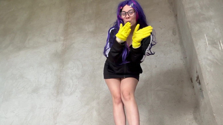 AmayaMori: I'm in a Place in a Deserted Place Wearing Yellow...
