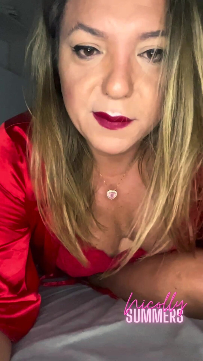 Nicolly Summers: Solo 1