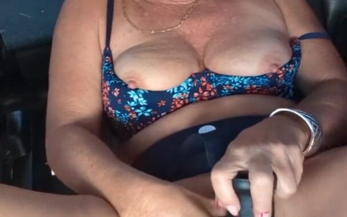 Little Linda: Hottest MILF Ever Gives Hubby&amp;#039;s Reaction