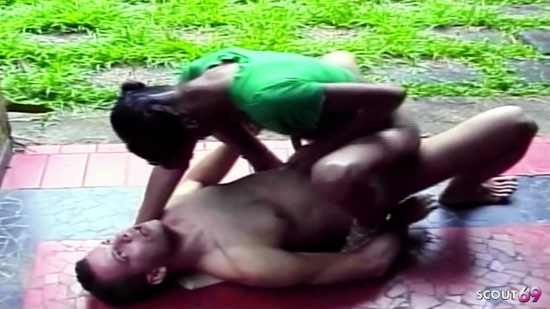 Shemale TS Collection: 男が痩せたラテン系ニューハーフに舐められ、アナル犯される男が痩せたラテン系ニューハーフに舐められ、アナル犯される男が